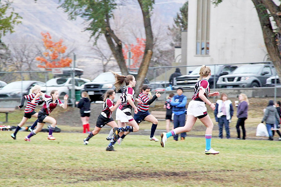 9075076_web1_171025-WLT-LakecityGirlsRugbyZones_1