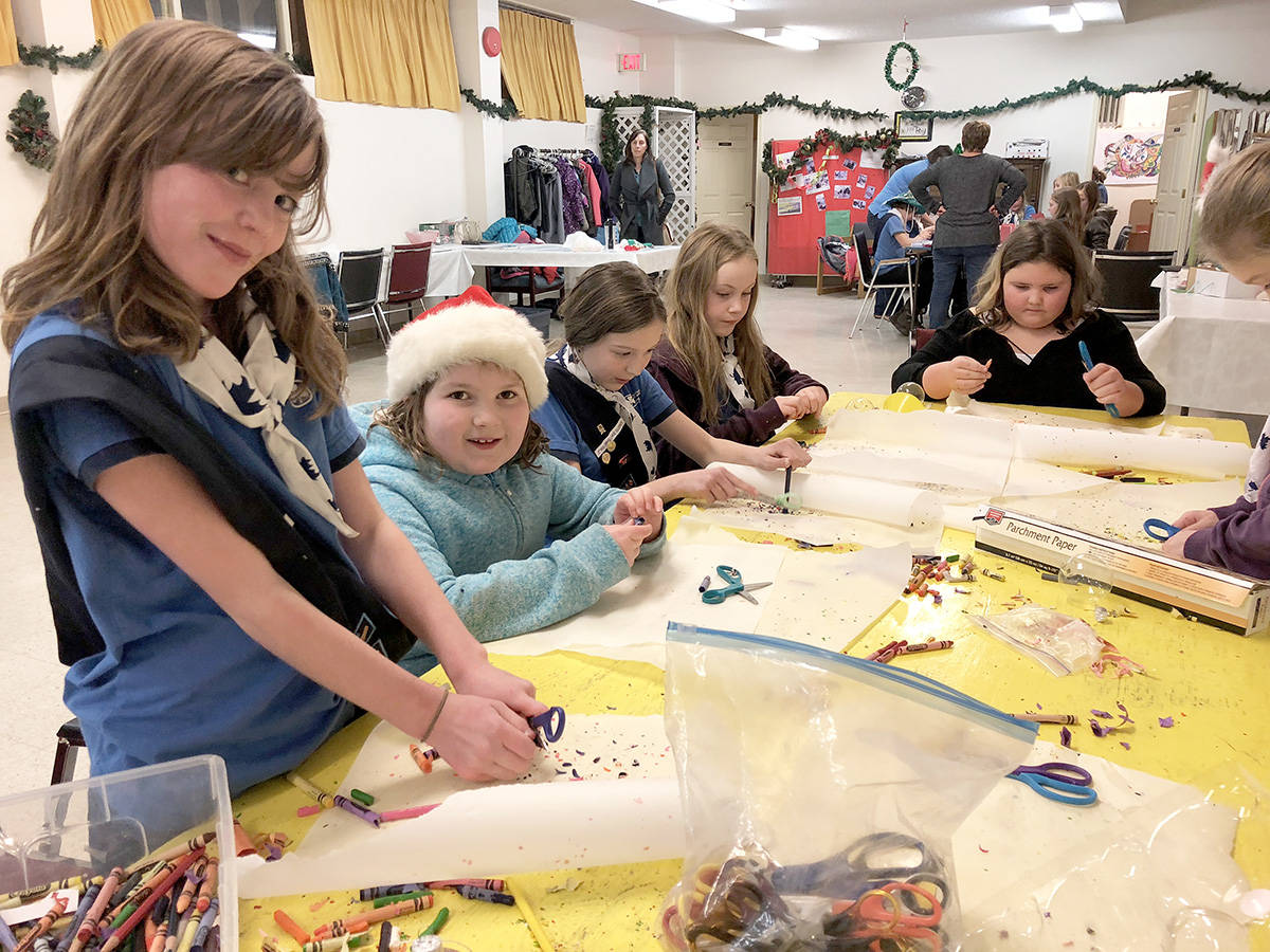9804553_web1_girl-guides2