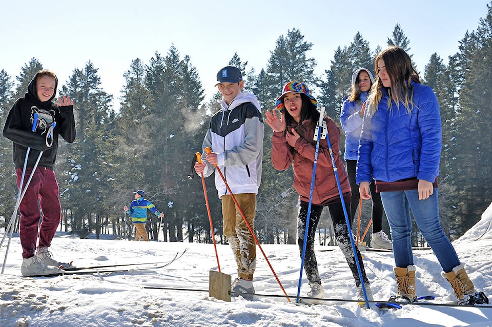 10702540_web1_outdoorrec1