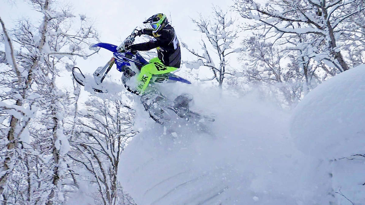 10826207_web1_HoyerJapan2
