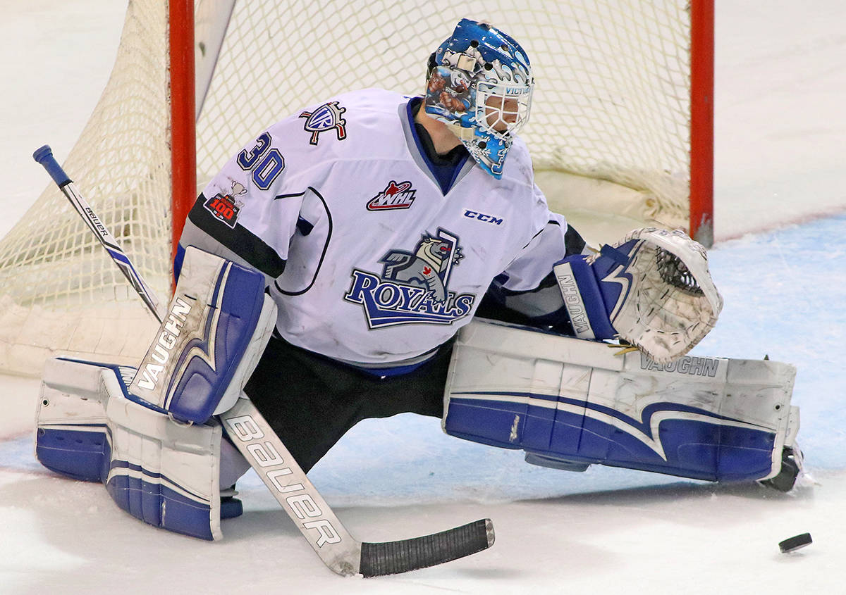 ROYALS' GRIFFEN OUTHOUSE NAMED VAUGHN WHL GOALTENDER OF THE MONTH – Victoria  Royals