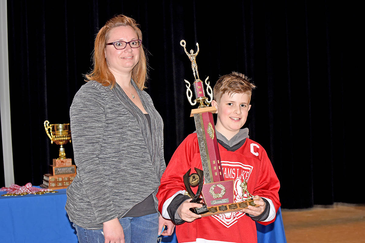 11114744_web1_180323-WLT-Peewee-Atom-hockey-awards_3