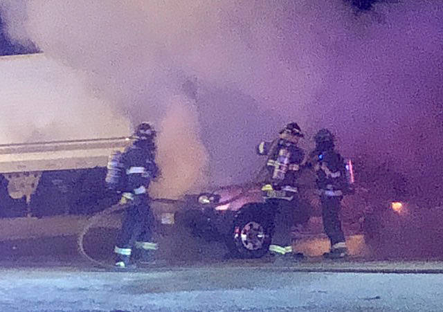 11527821_web1_180420-WLT-VehicleFire