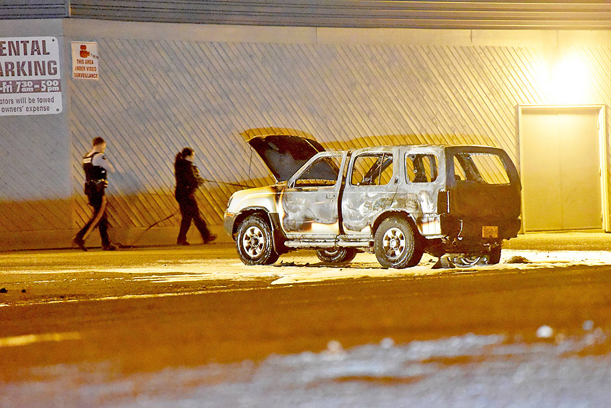 11527821_web1_copy_180420-WLT-Suspicious-Vehicle-Fire_1