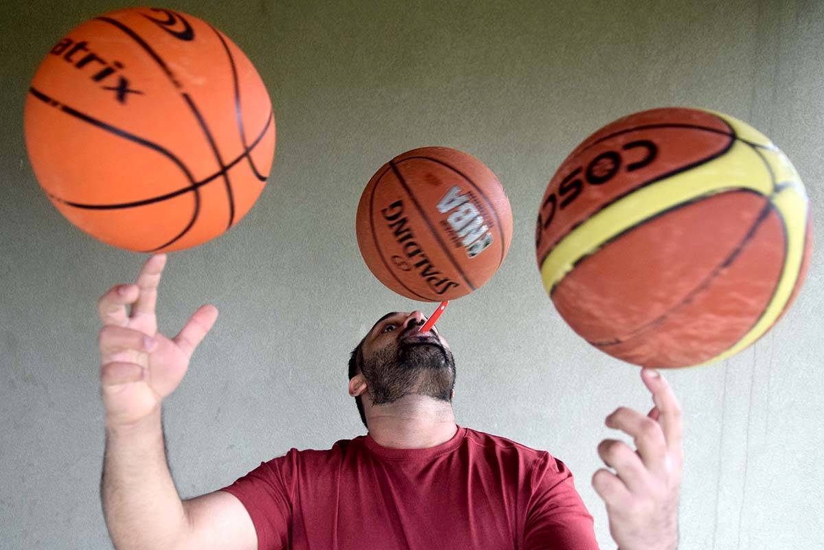 VIDEO: B.C. man recognized for spinning basketball on toothbrush