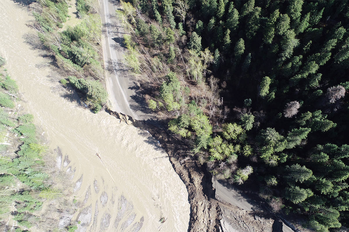 11810614_web1_180509-QCO-deep-creek-hill-flood_3