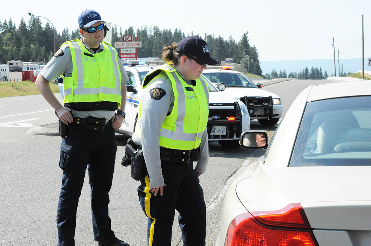 11818134_web1_a1roadblock