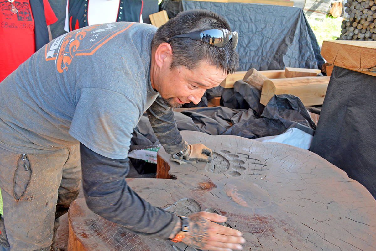 11920908_web1_180518-WLT-Heiltsuk-Carver-Dean