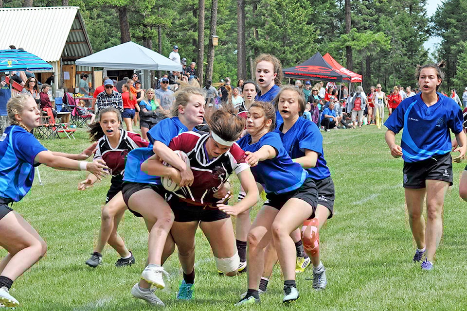 12058500_web1_copy_RugbyBronzeDSC_8708