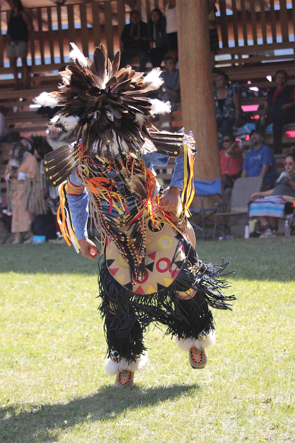 12354131_web1_powwow1