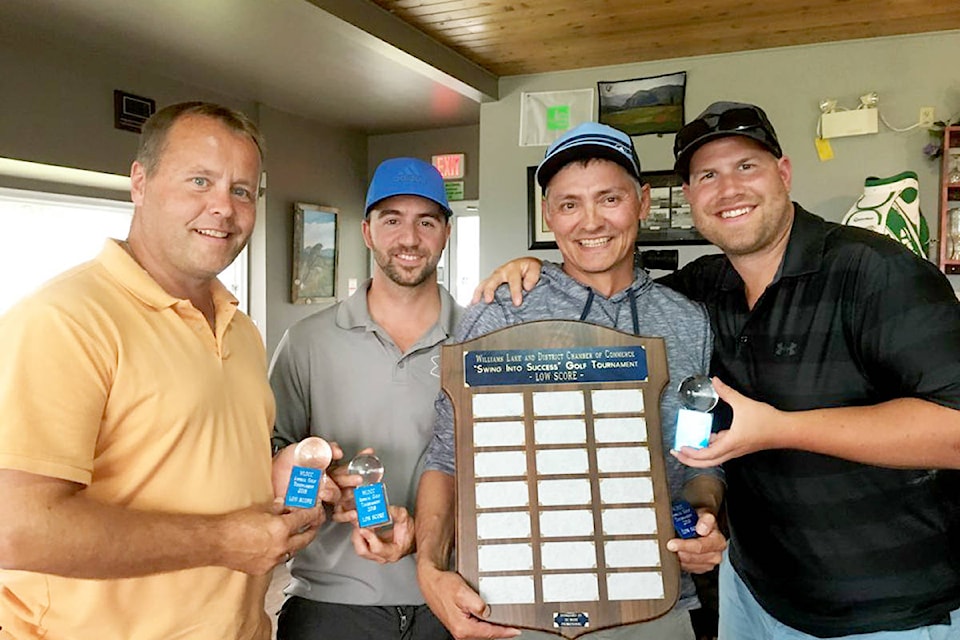 13343170_web1_golf1