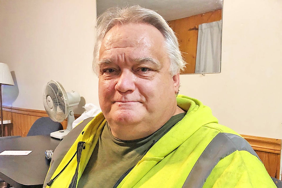 14775383_web1_181212-WLT-trucker-driver-rescue_3