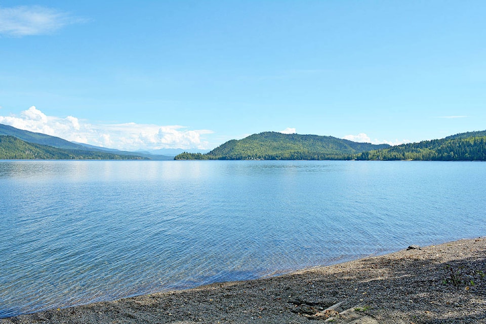15084764_web1_190111-WLT-QuesnelLake