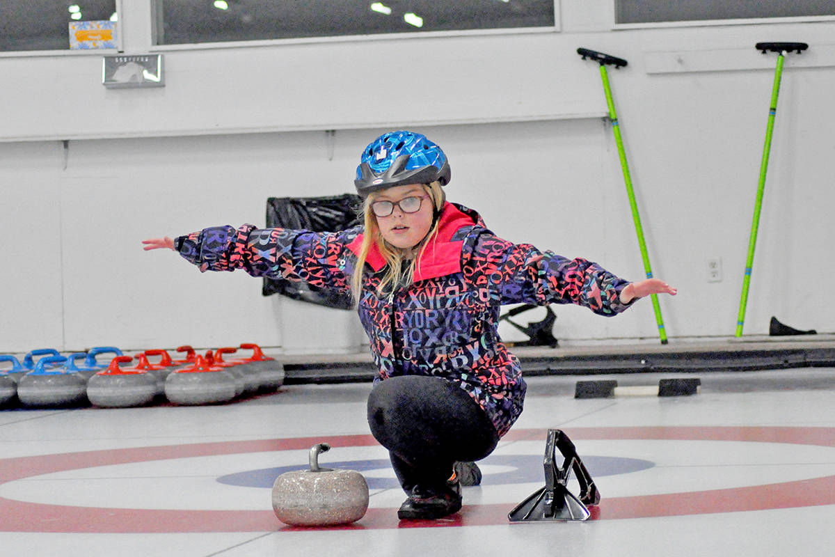 15252394_web1_190123-WLT-JuniorCurlers11