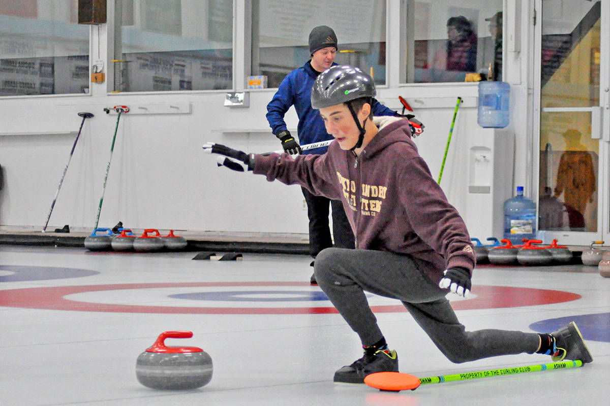 15252394_web1_190123-WLT-JuniorCurlers13