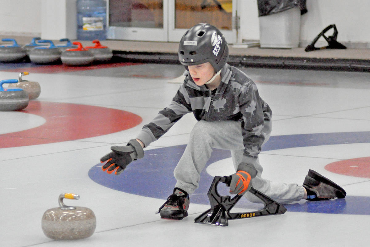 15252394_web1_190123-WLT-JuniorCurlers4