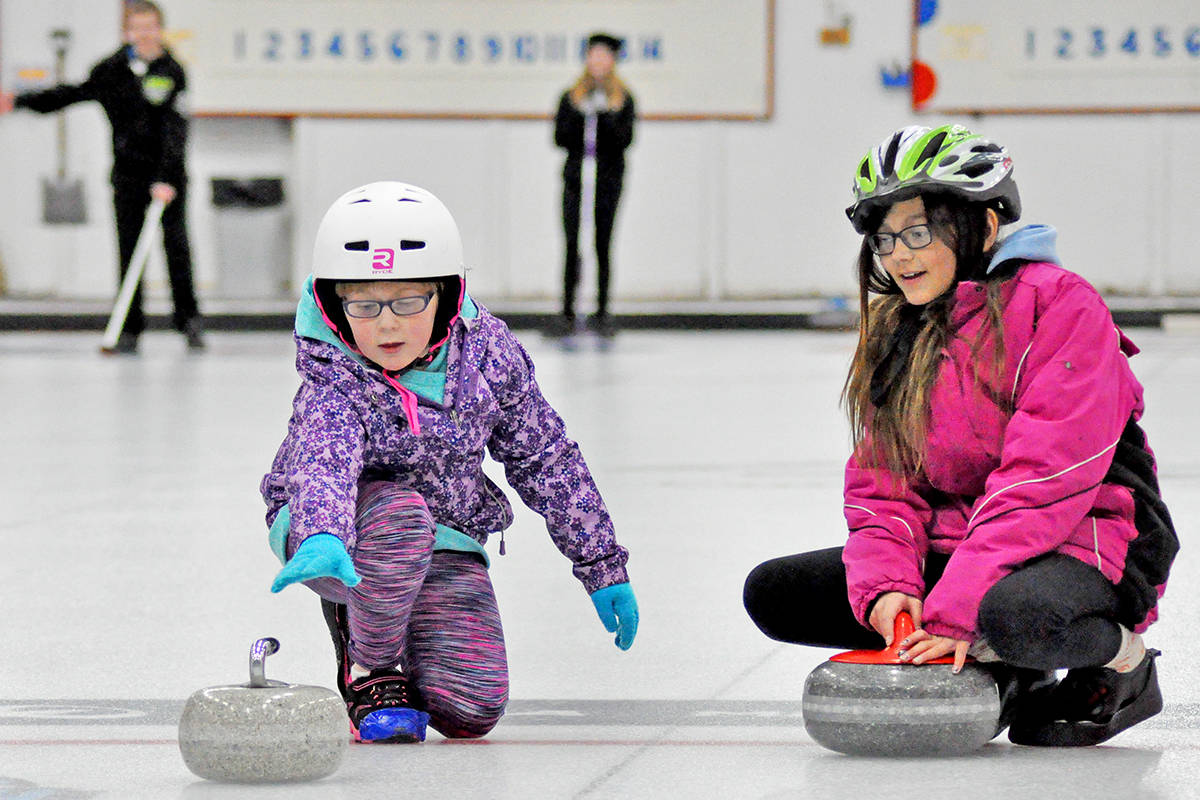 15252394_web1_190123-WLT-JuniorCurlers9