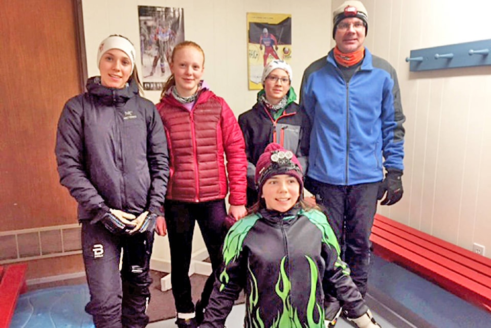 15401685_web1_190204-WLT-CrossCountrySkiTeam1