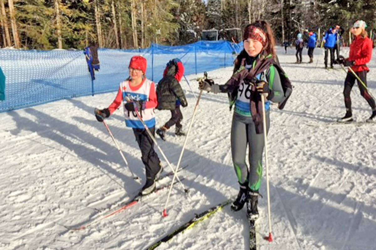 15401685_web1_190204-WLT-CrossCountrySkiTeam2