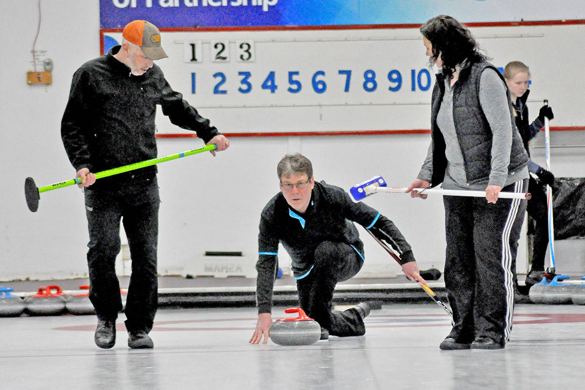 15896834_web1_190311-WLT-Bonspiel15