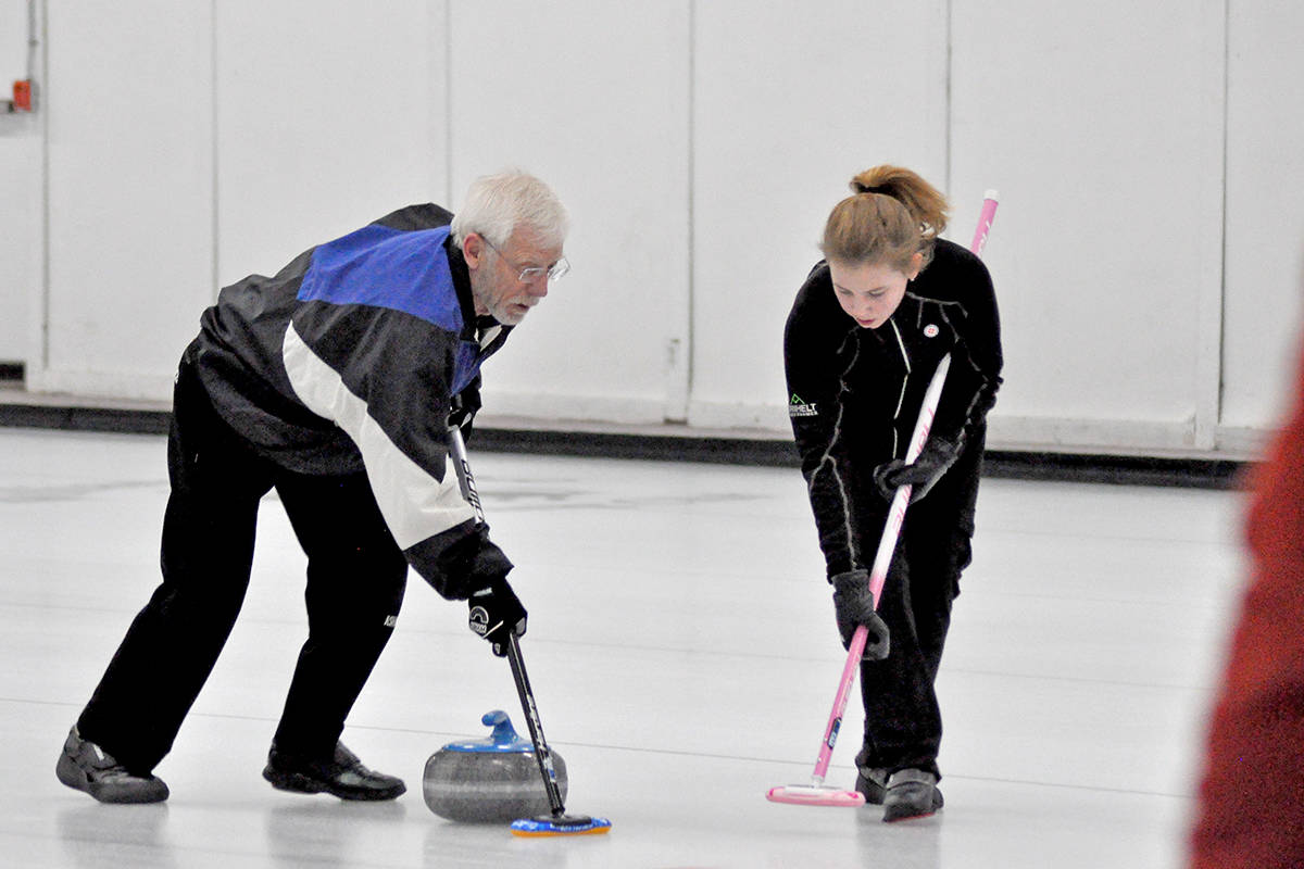 15896834_web1_190311-WLT-Bonspiel5