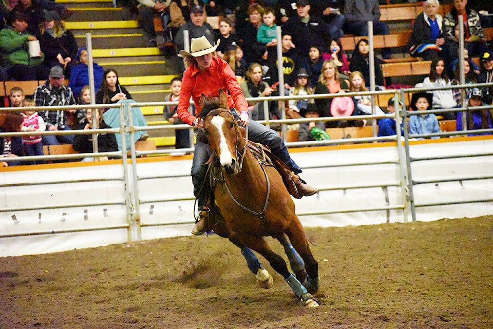 15936129_web1_190315-WLT-IndoorRodeo