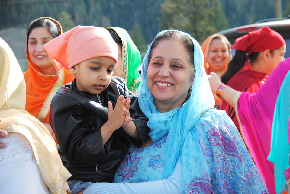 16466976_web1_vaisakhi1