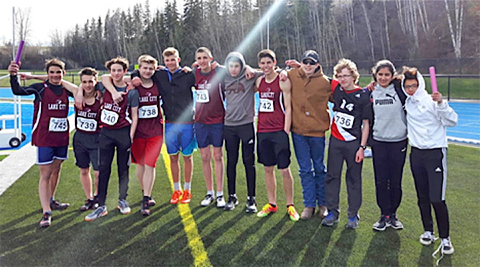 16698111_web1_190505-WLT-WLTrackClub