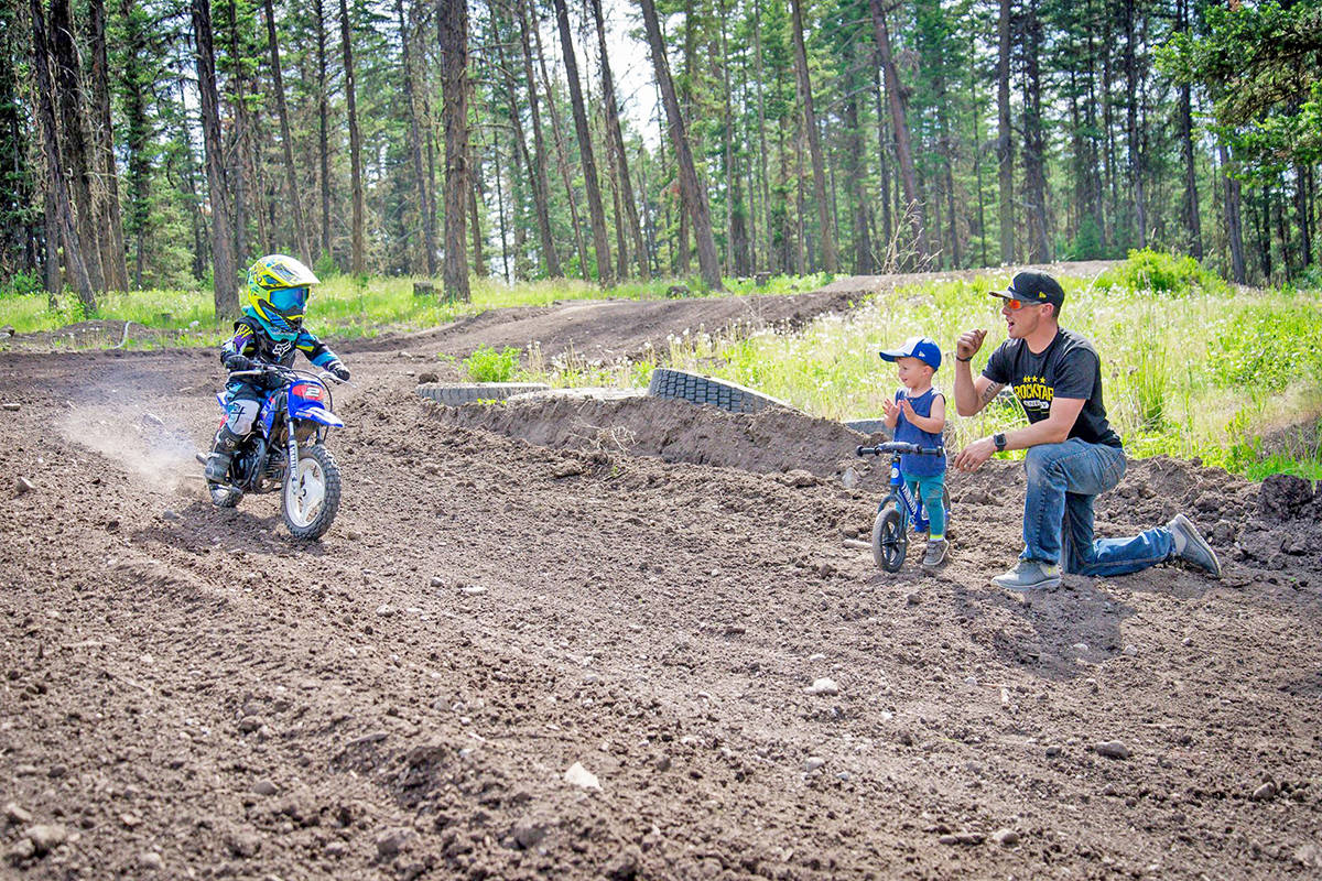 17159685_web1_190605-WLT-Motocross4