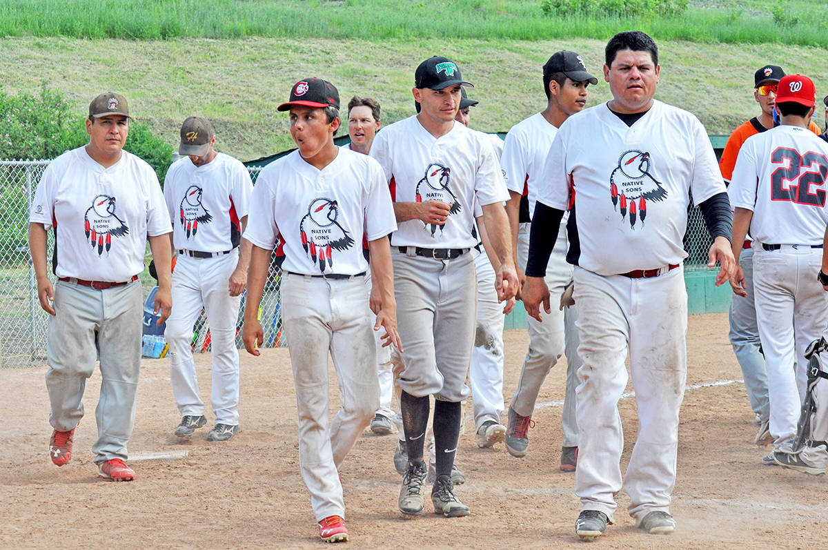 17361192_web1_190617-WLT-WLIBBall3