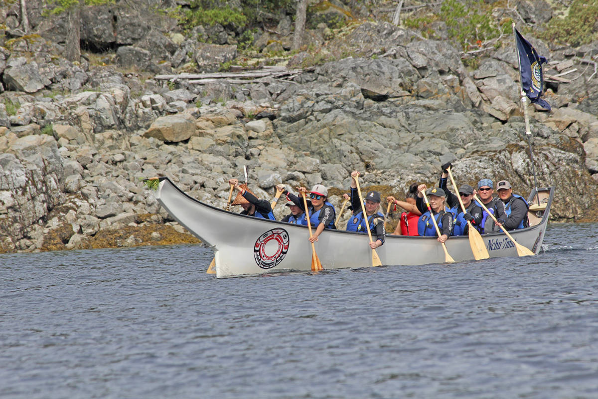 17685862_web1_Cynthia-Paul-front-in-the-VPD-canoe