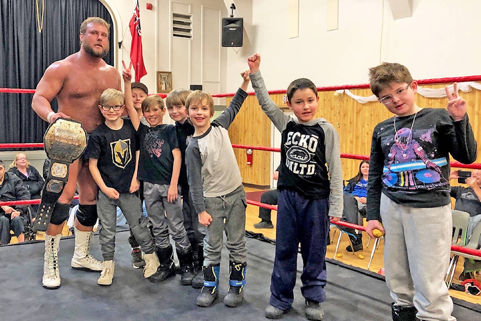 19411947_web1_191030-WLT-CWWrestling7