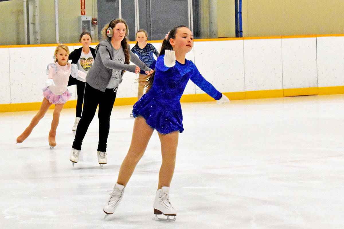 19562447_web1_191127-WLT-SkatersOkanaganInterclub2