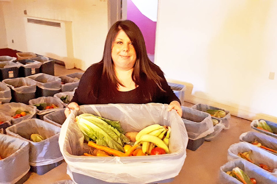 21201466_web1_190419-WLT-FoodBoxStandalone