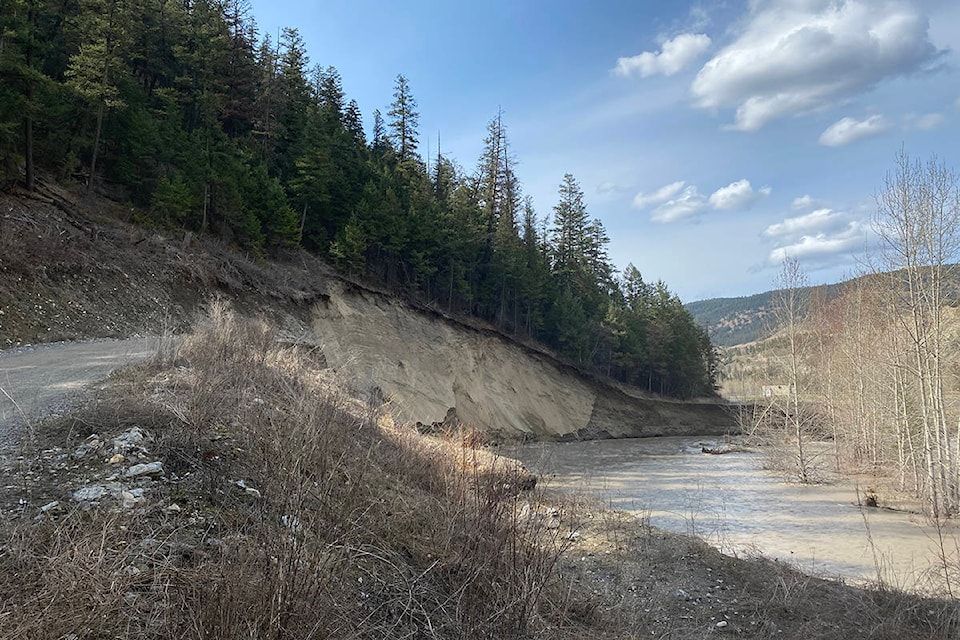 The water level in the river valley creek has risen another foot overnight. (Angie Mindus photo - Williams Lake Tribune)