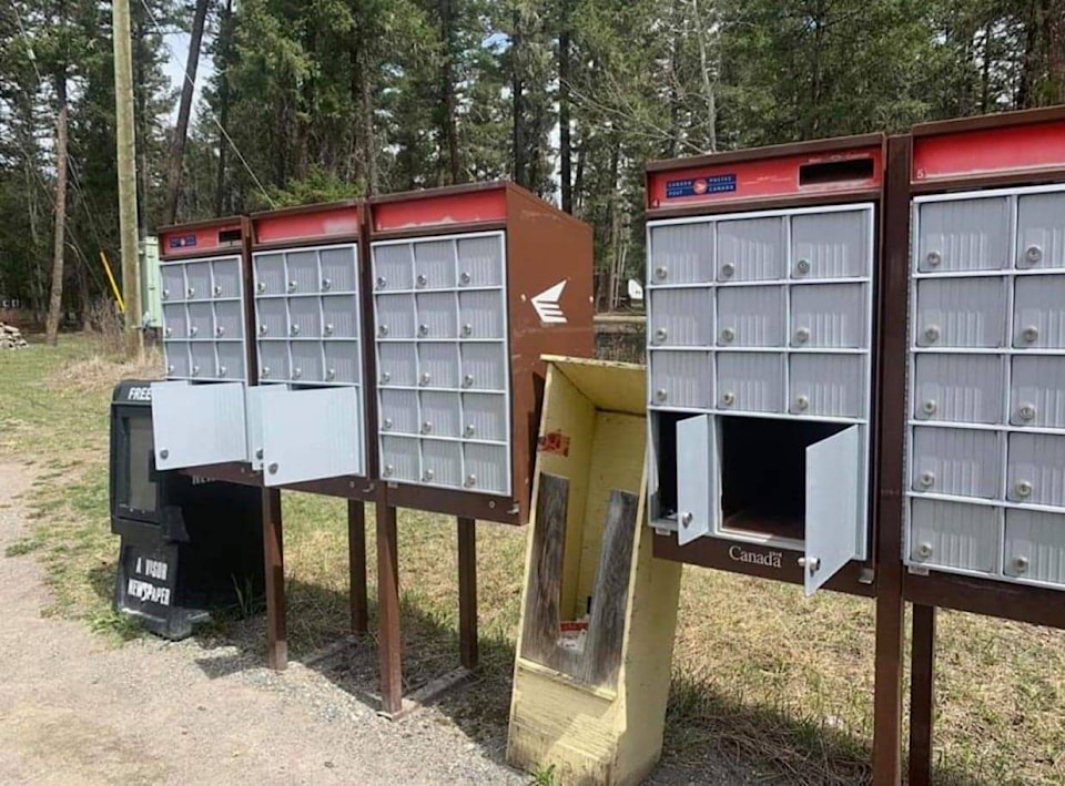 21441833_web1_200503-WLT-Mailboxes-Vandalized-mailboxes_1