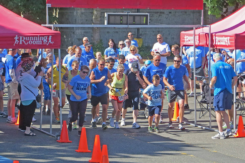 21695659_web1_200530-CPL-Fathers-Day-Walk-For-Prostate-cancer-walk_1