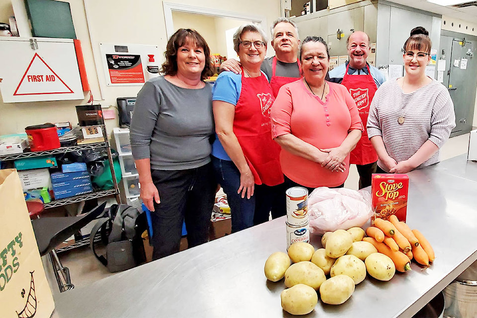 22914669_web1_201008-WLT-SalvationArmyThanksgiving_1