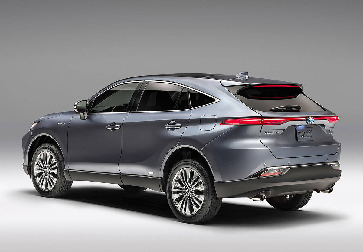Is it a mistake to not offer a Venza base model with front-wheel-drive and an internal-combustion engine? Probably not. Toyota has other vehicles so equipped. Its clear the Venza as a hybrid only is intended to be a technology statement for the brand. PHOTO: TOYOTA