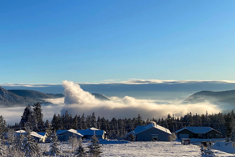 Friday morning, Feb. 5 saw clear blue skies at higher elevations around Williams Lake while the city was shrouded in fog. (Angie Mindus photo)