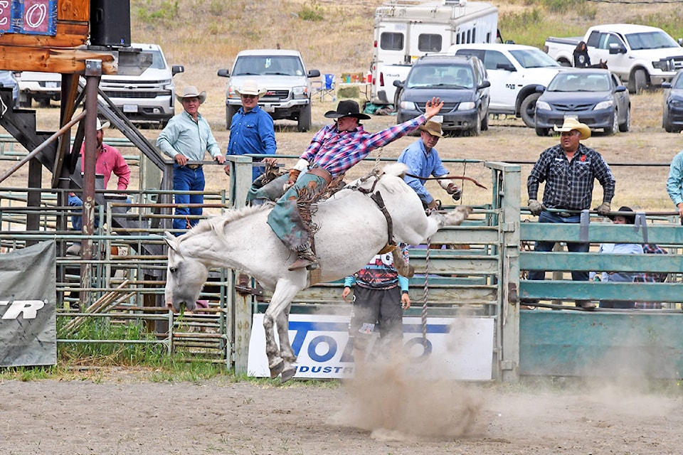 Hazelton’s Christopher Muigg scores and 80-point ride on C+ Rodeos’ horse Sixth Sense to take first in the bareback riding event at the Esket A.C.E. Rodeo during the weekend. (Liz Twan photo)