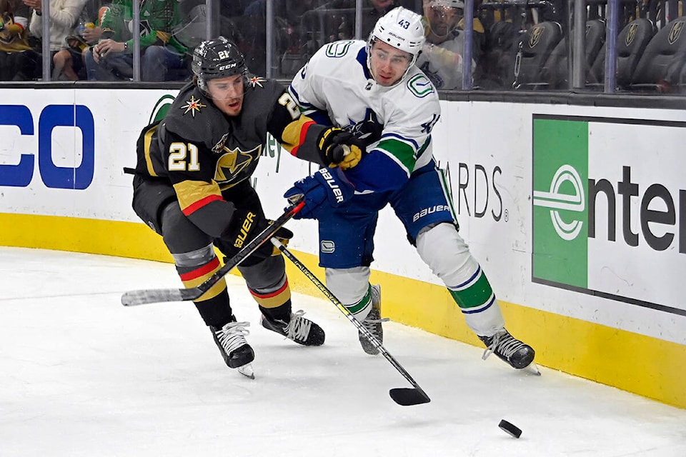 27174686_web1_211113-IFD-Canucks-Golden-Knights-knights_1