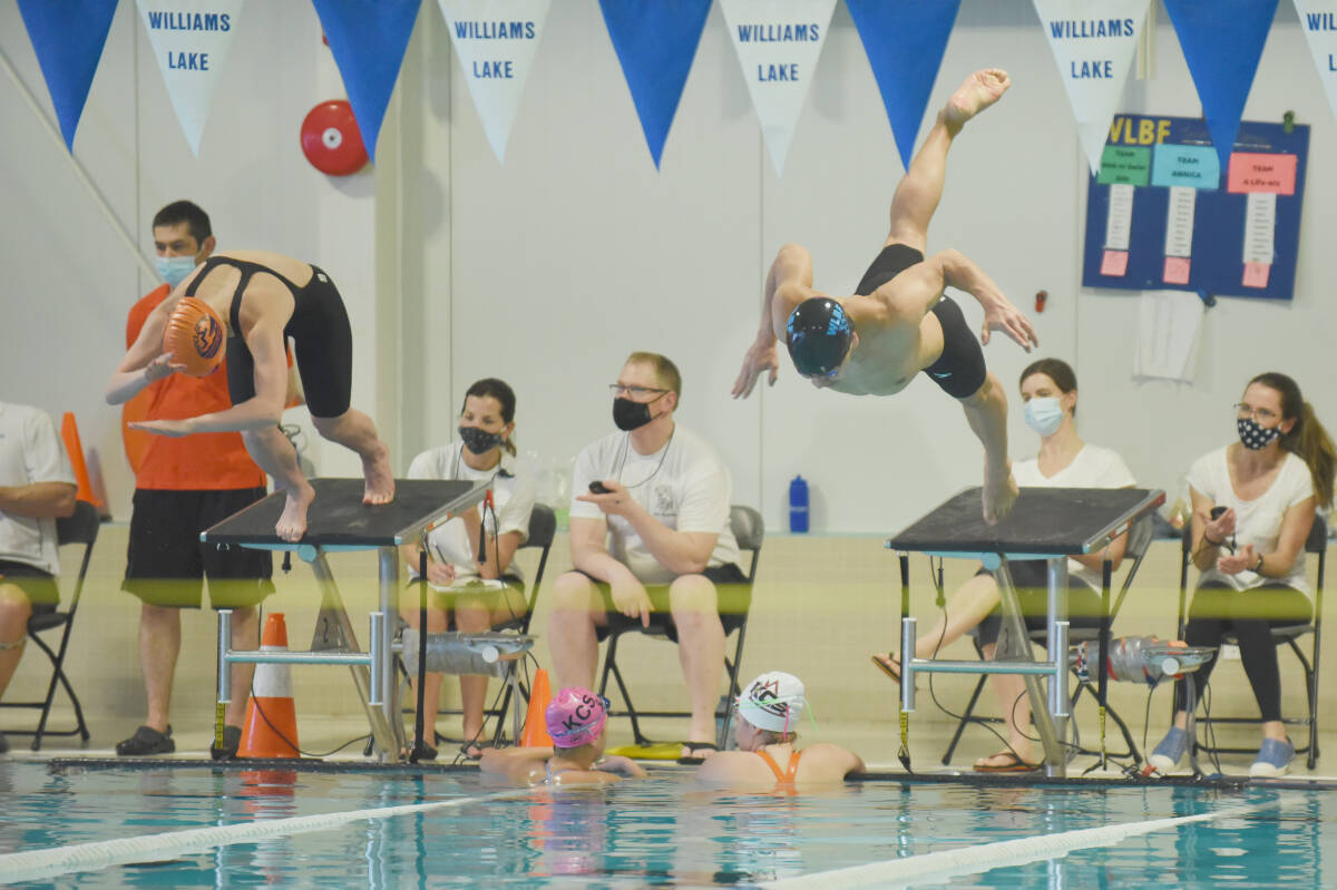 28073761_web1_220210-WLT-Bluefins-Swimmeet_3