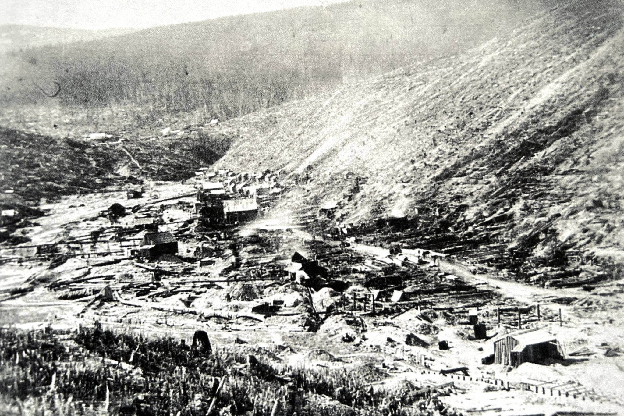 28691910_web1_220407-WLT-haphazard-history-barkerville-fire-wltt_1