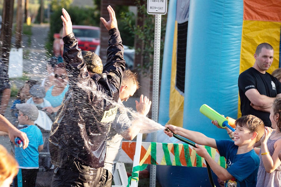 29926364_web1_220804-WLStreet-Party-Boys-and-Girls-Club_2