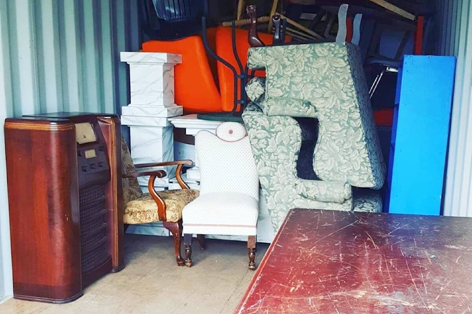 30153372_web1_220825-WLT-Studio-Theatre-yard-Sale_4