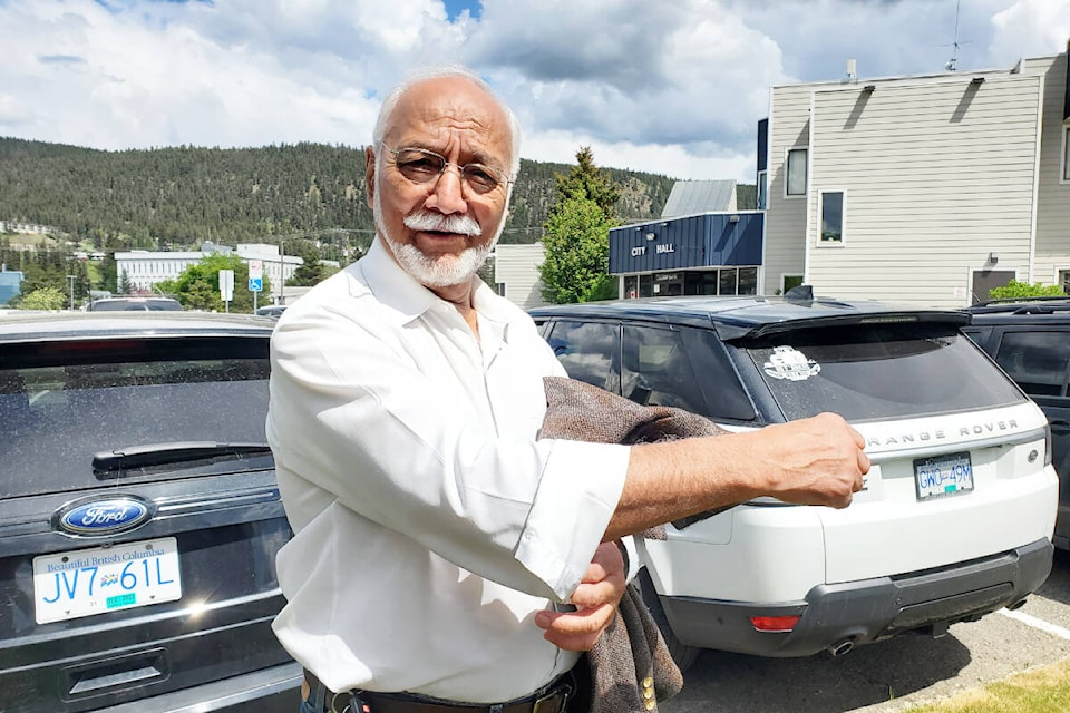 Former, long-time city councillor Surinderpal Rathor announced Wednesday, June 1, he is running for mayor and said he is ready to roll up his sleeves and get to work. (Monica Lamb-Yorski photo - Efteen)