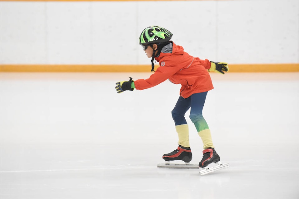 30690566_web1_221020-WLT-Speed-Skating_1