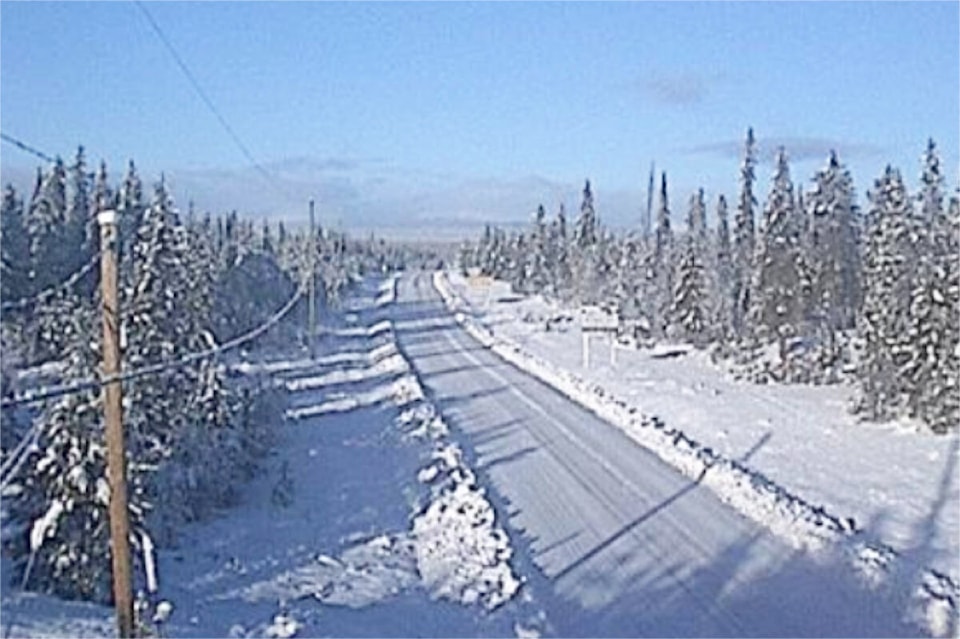31120813_web1_221201-WLT-highway20-avalanchehazard-closed_1