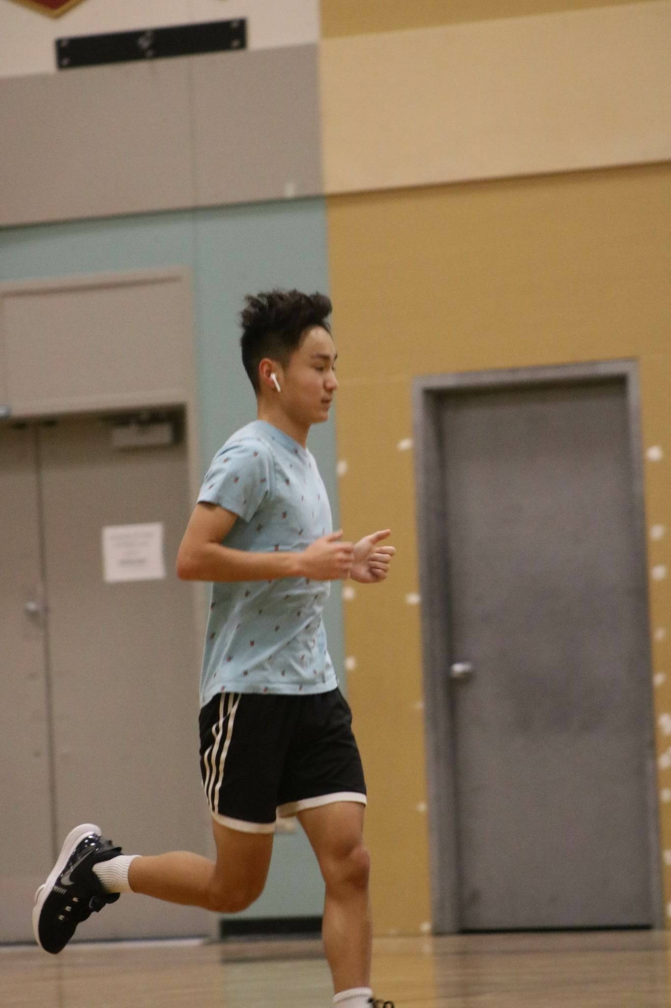 31651793_web1_Lake-City-Athletes-Run-to-play-fundraiser-school-Williams-Lake-WLT-_4